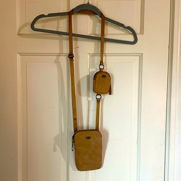 Calia by Carrie Underwood Crossbody Bag Women's Essentials Only Tan/Brown - Picture 1 of 8